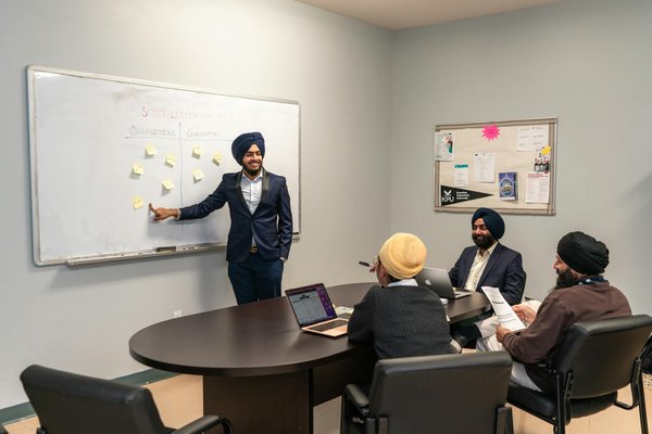 Mastering Supplier Disagreements: Your Ultimate Legal Solutions Handbook for UK Commercial Law